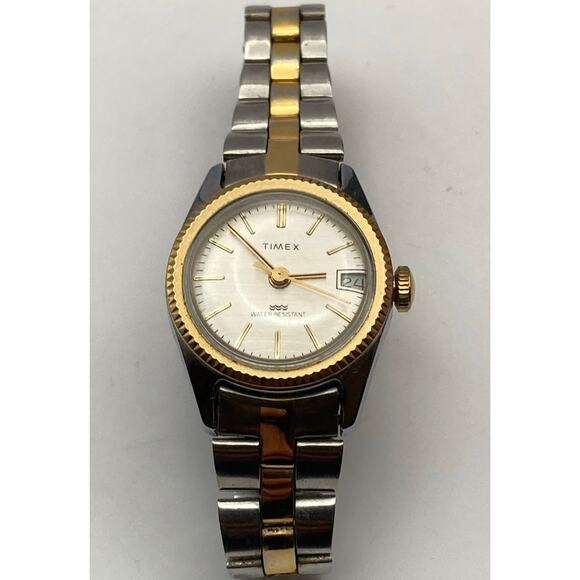 VTG Timex Womens Mechanical Wind Up Watch 25mm Wrist Size 5.5 - Runs Great - WR - Picture 4 of 13